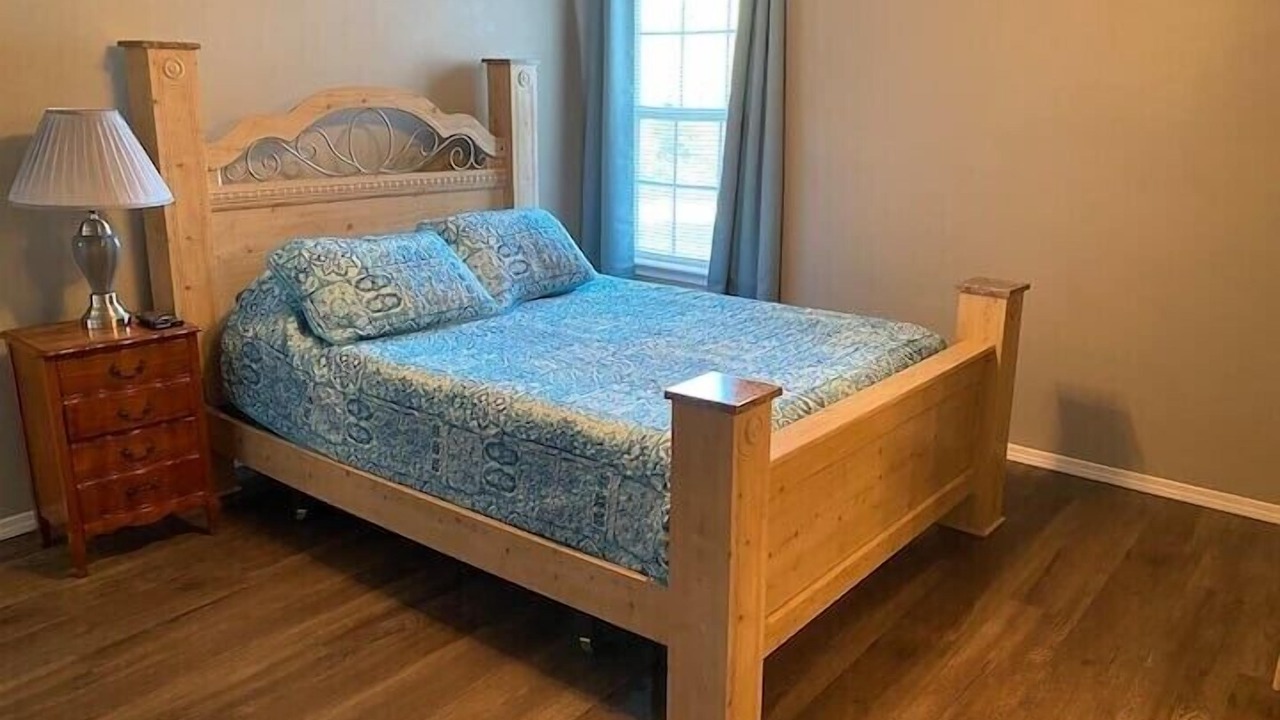 Photo of Bedroom in Broken Arrow