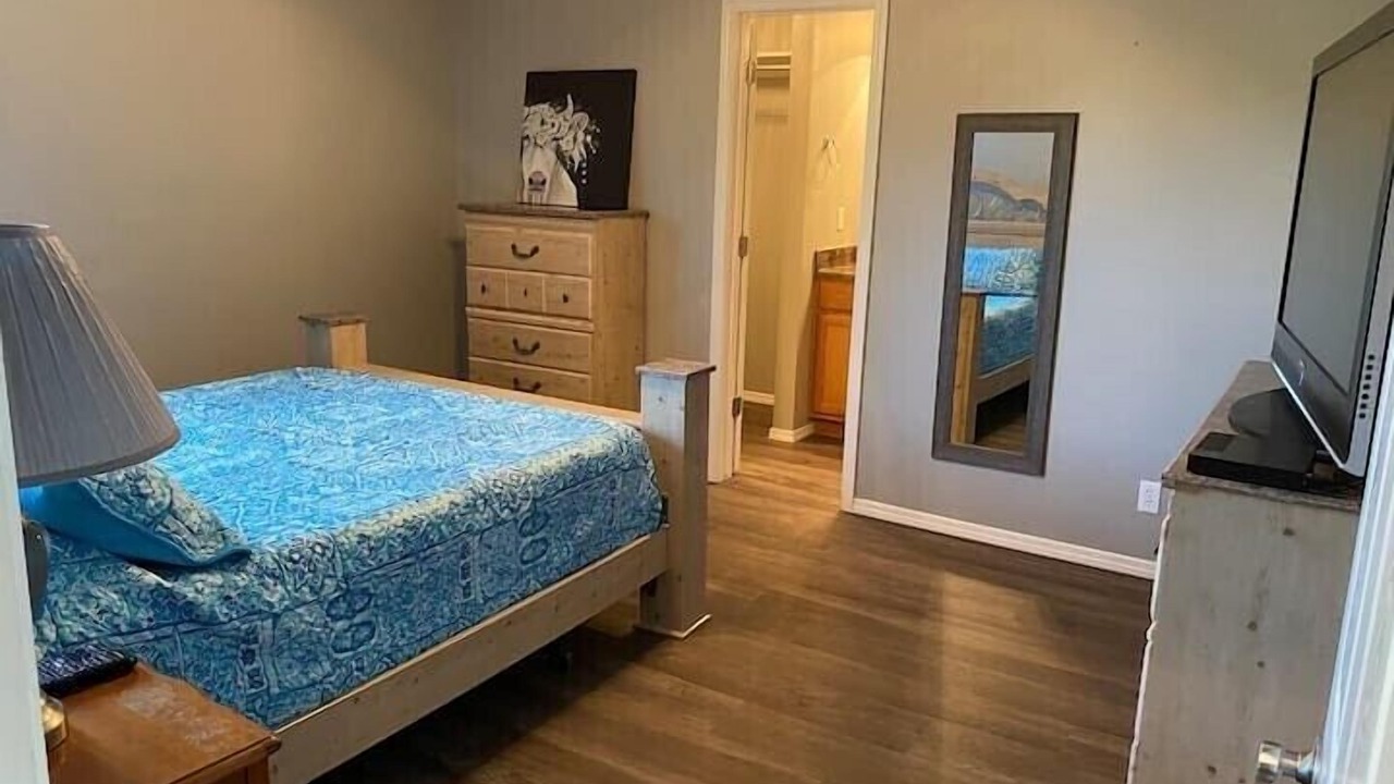 Photo of Bedroom in Broken Arrow
