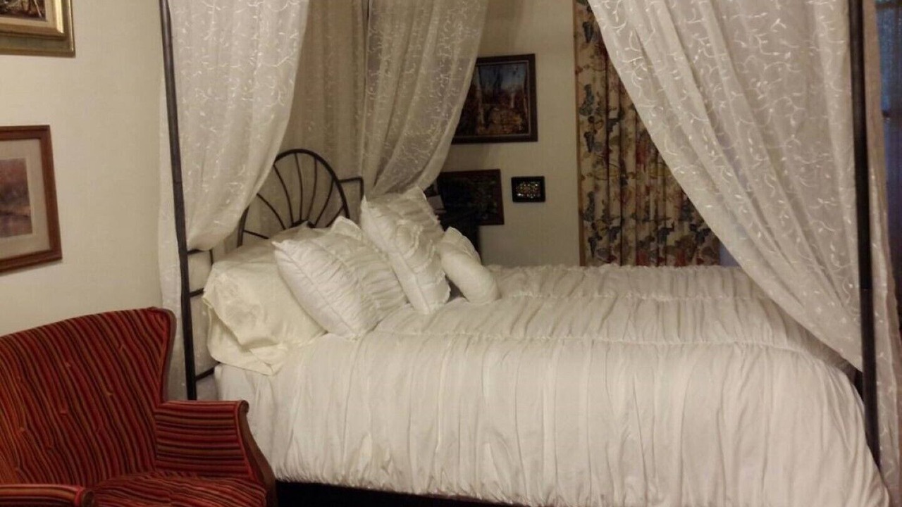 Photo of Bedroom in Winamac