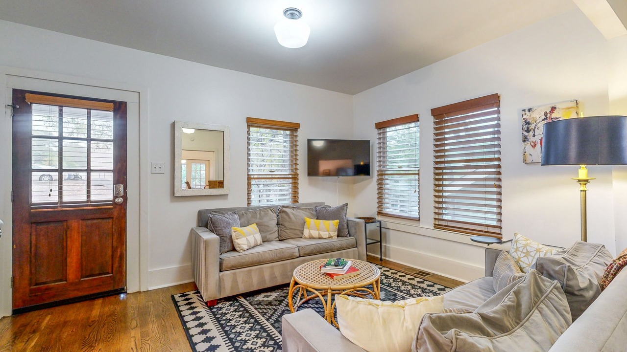 Photo of Livingroom in Clarksville