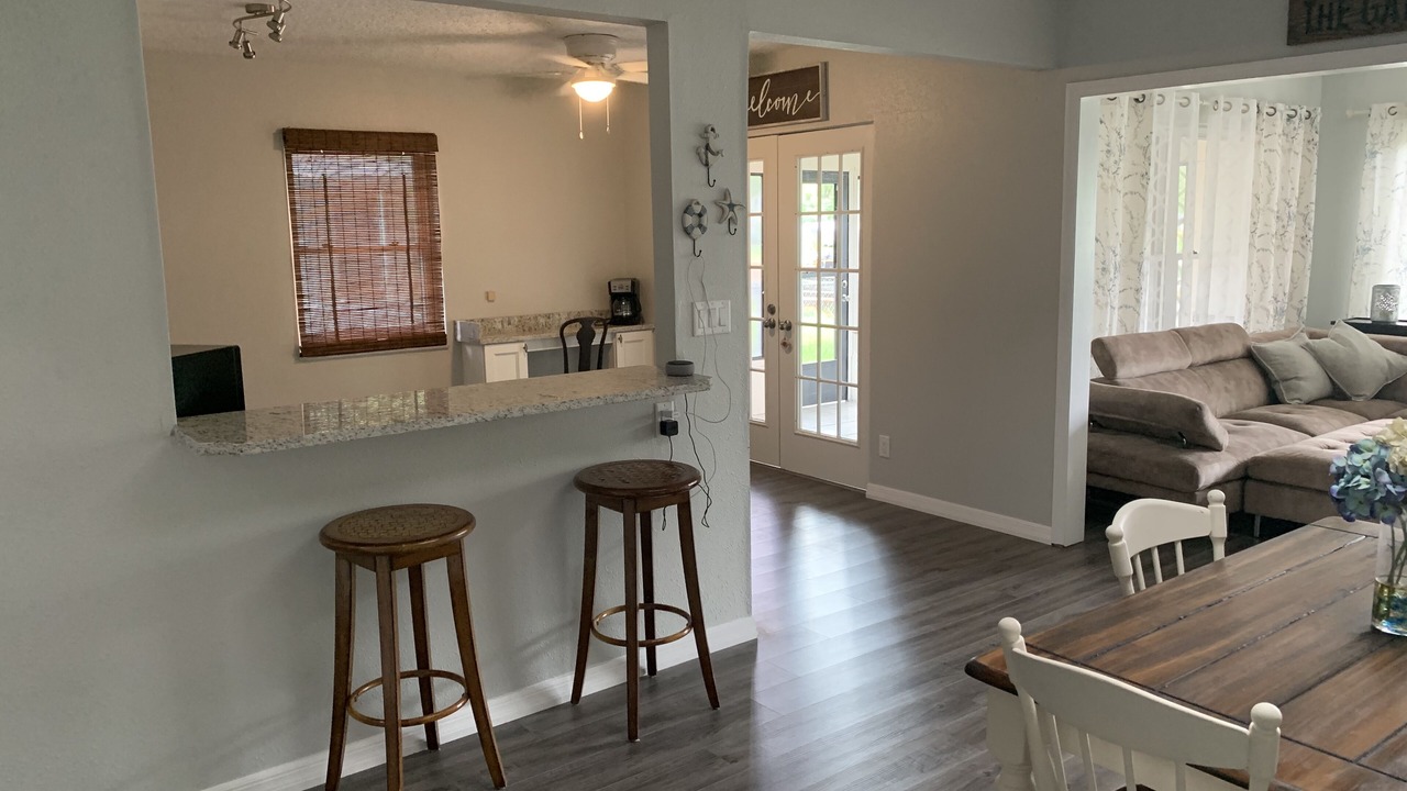 Photo of Livingroom in Tropic Shores