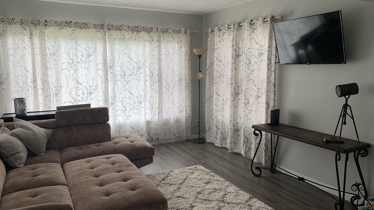 Photo of Livingroom in Tropic Shores