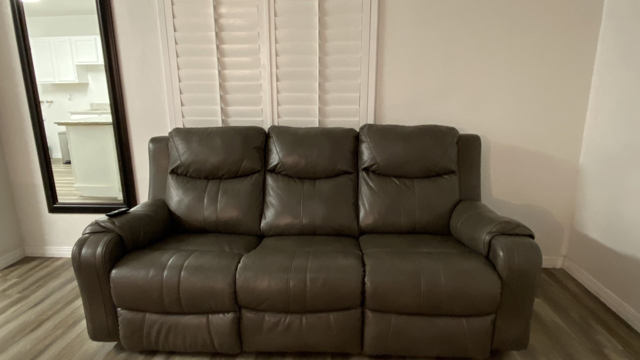 Photo of Livingroom in Timberwolf