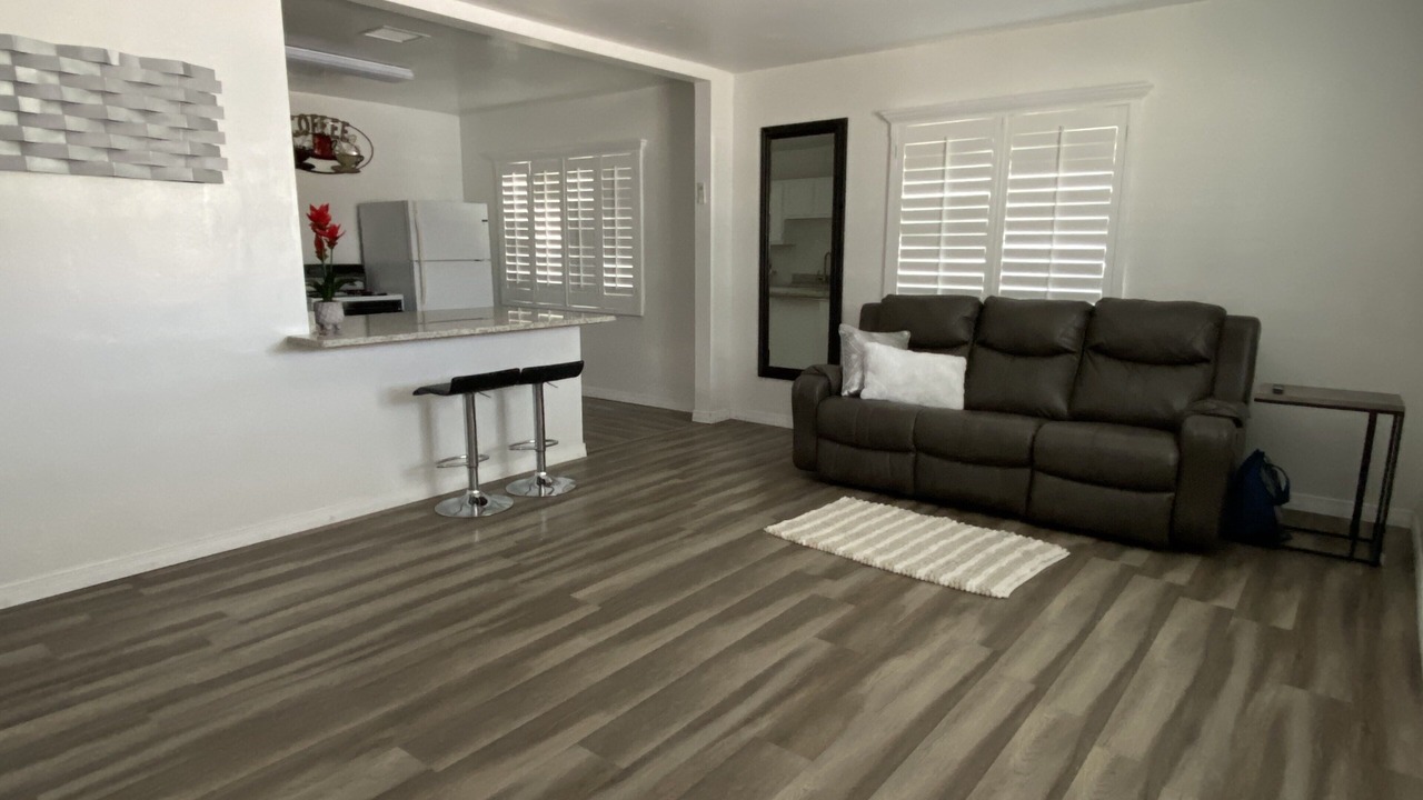 Photo of Livingroom in Timberwolf