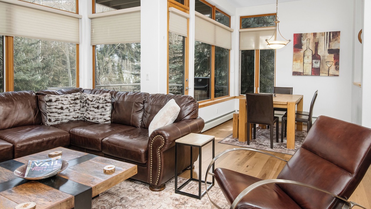 Photo of Livingroom in Vail