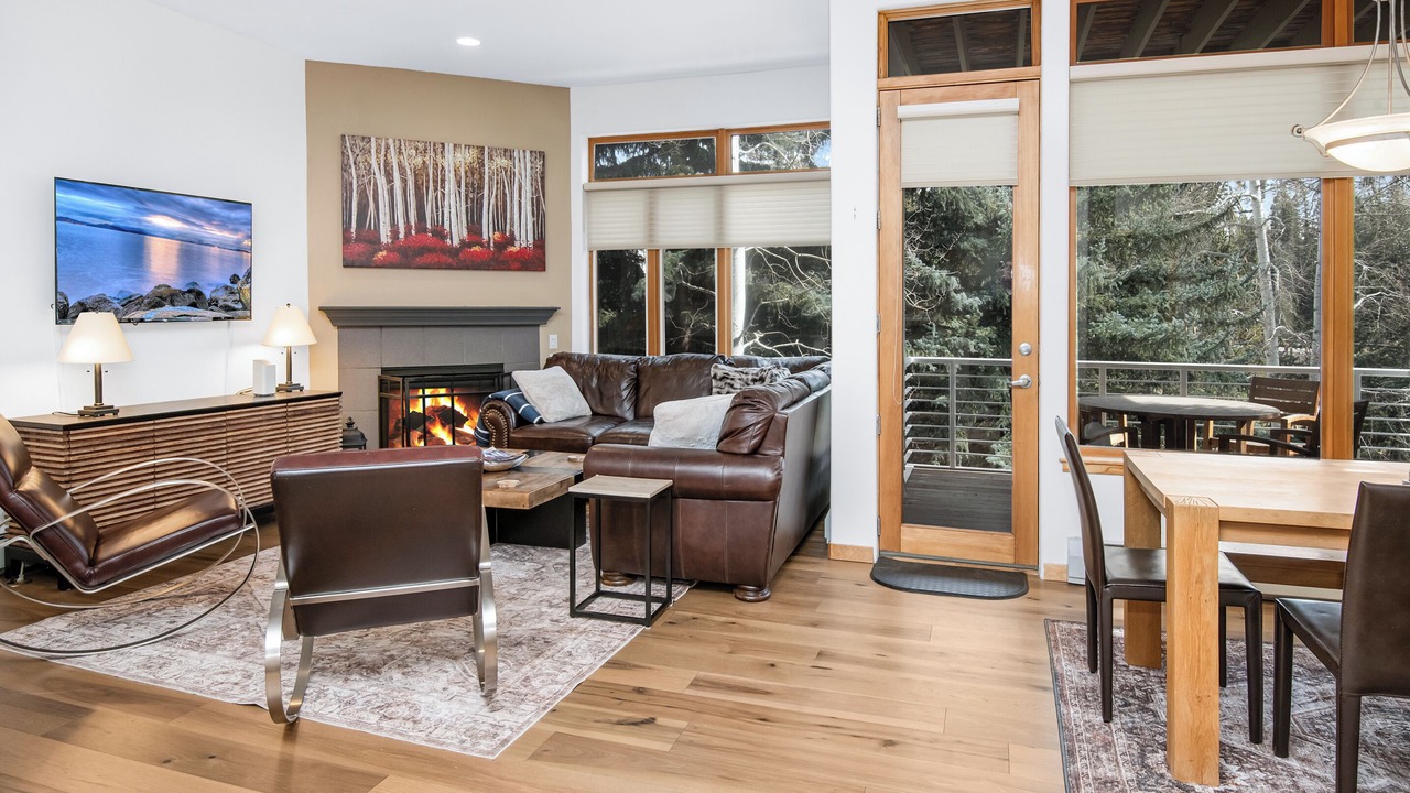 Photo of Livingroom in Vail