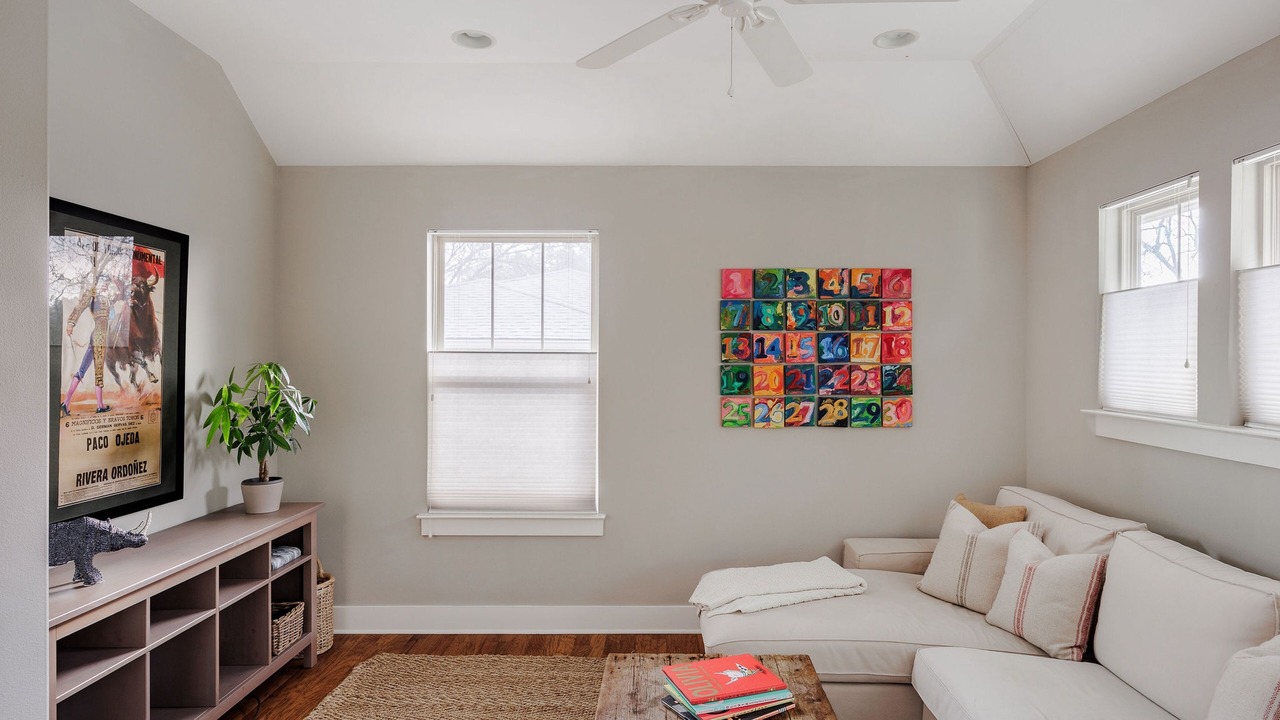 Photo of Livingroom in Travis Heights