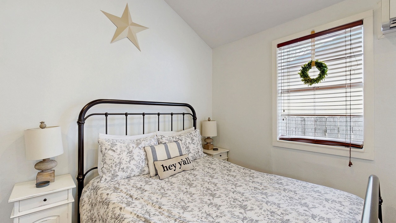 Photo of Bedroom in Hancock