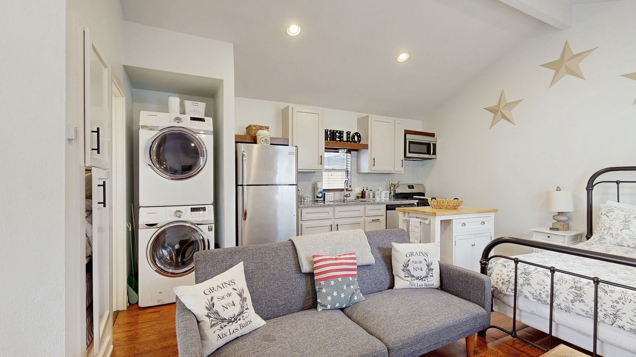 Photo of Livingroom in Hancock