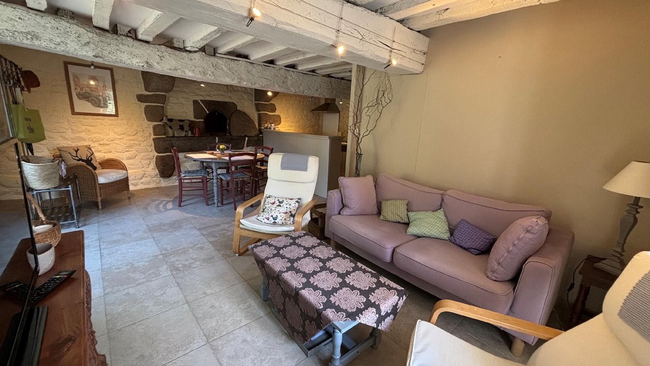 Photo of Livingroom in Saint-Etienne-en-Cogles