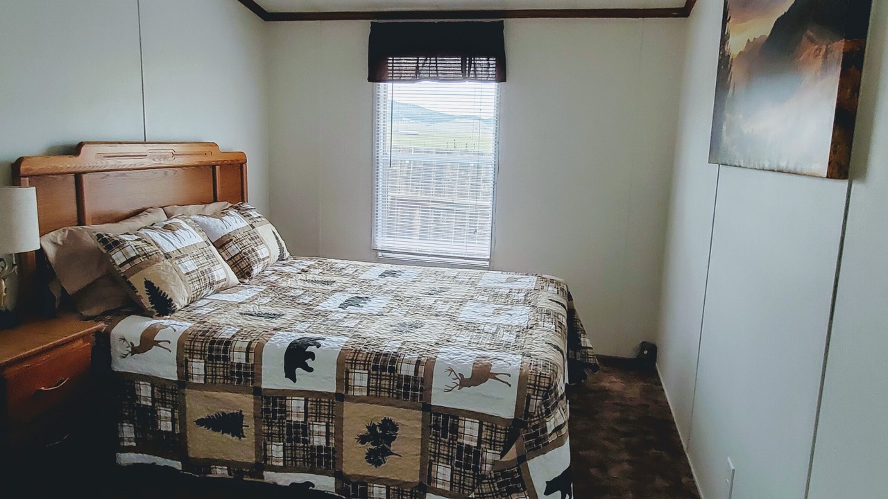 Photo of Bedroom in Eagle Nest