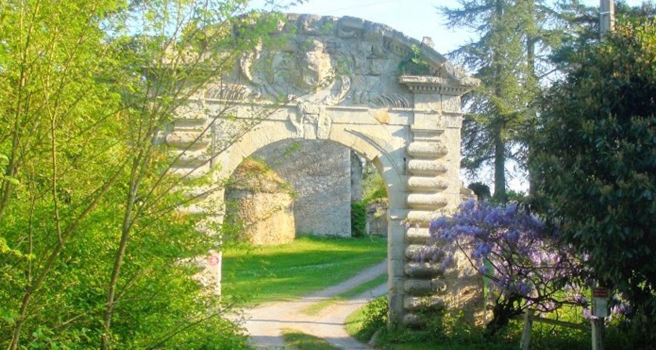 Photo of Outdoor in Pont-de-Ruan