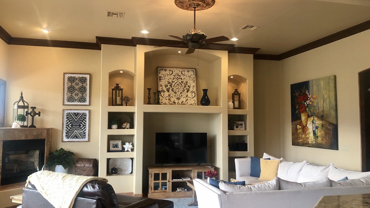 Photo of Livingroom in Canada Hills Estates