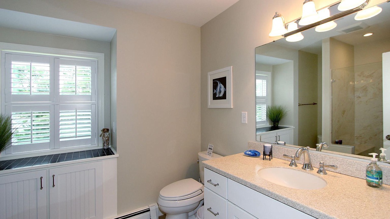 Photo of Bathroom in Popponesset