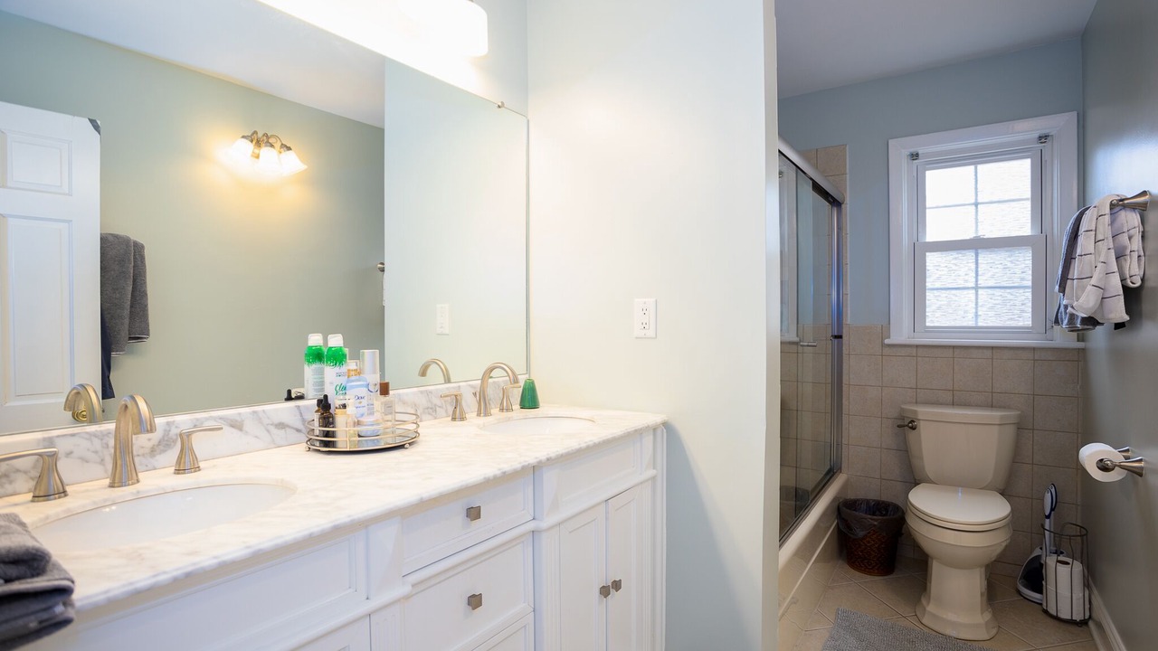Photo of Bathroom in Elizabeth City