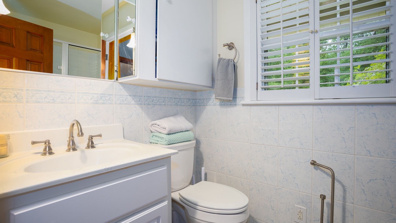 Photo of Bathroom in Elizabeth City