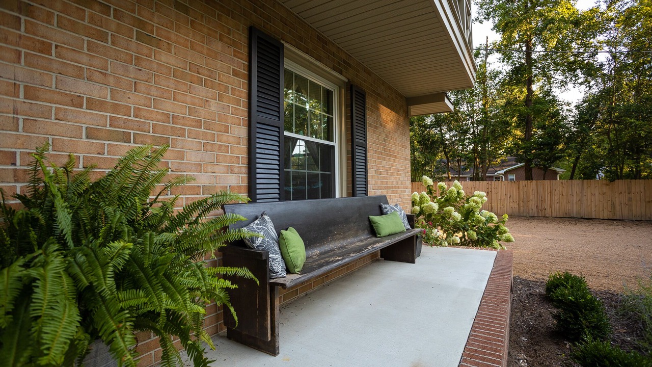 Photo of Patio Balcony in Elizabeth City