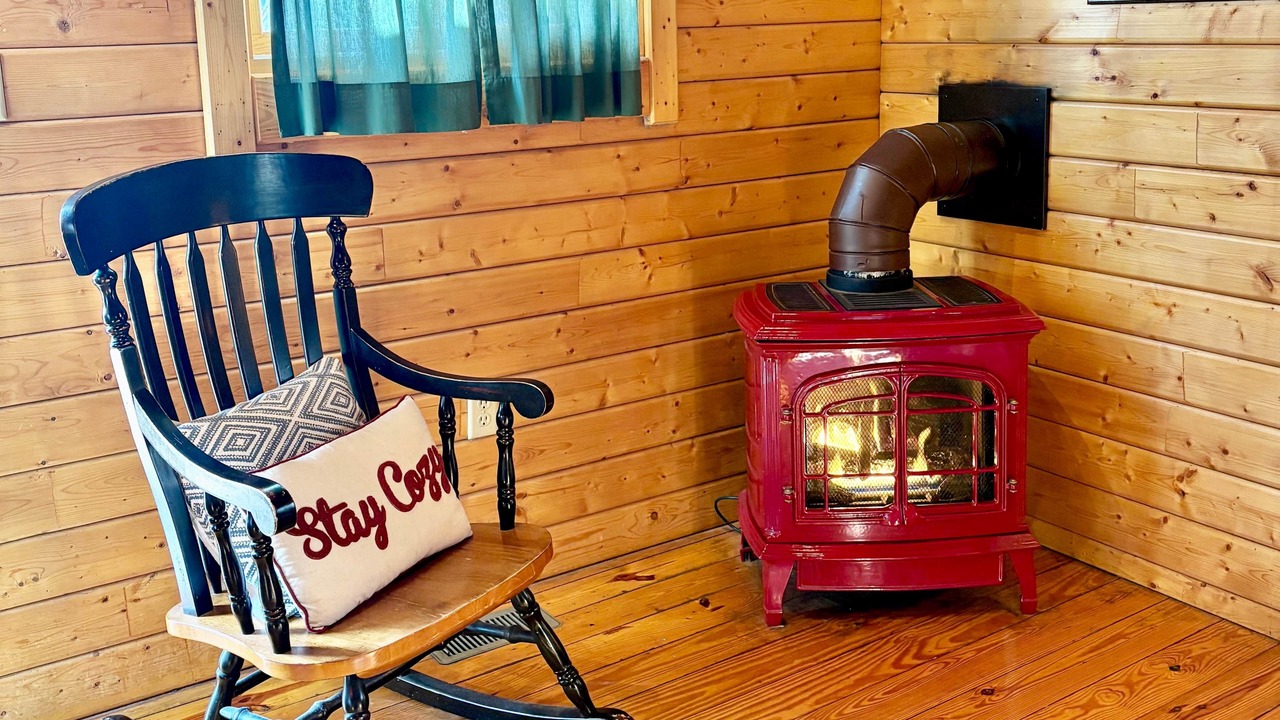 Photo of Livingroom in Luray