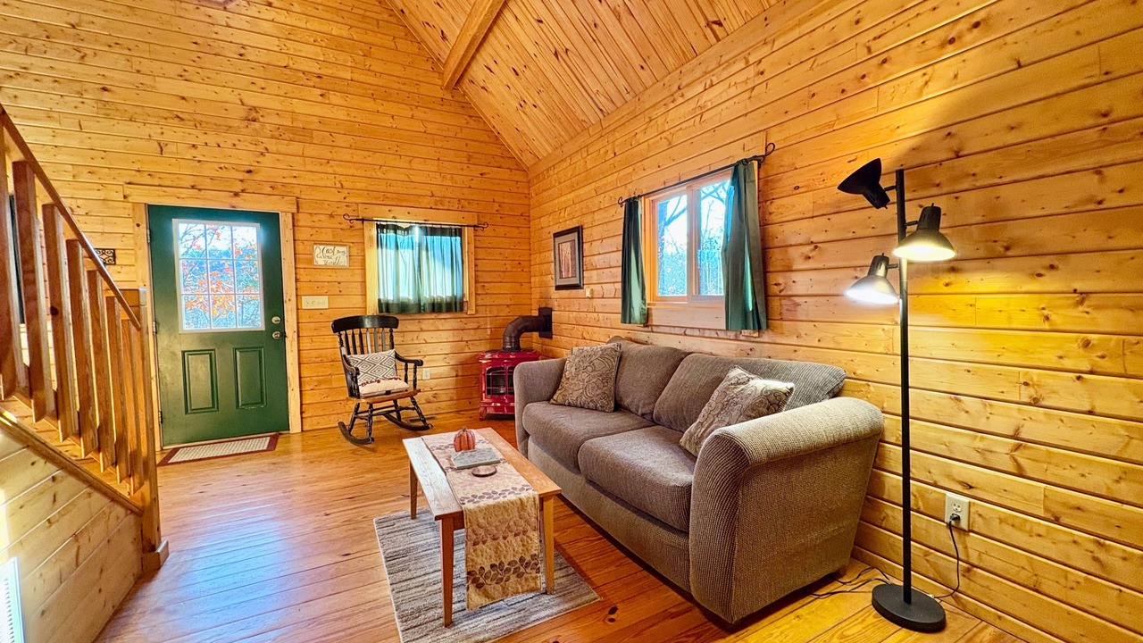 Photo of Livingroom in Luray