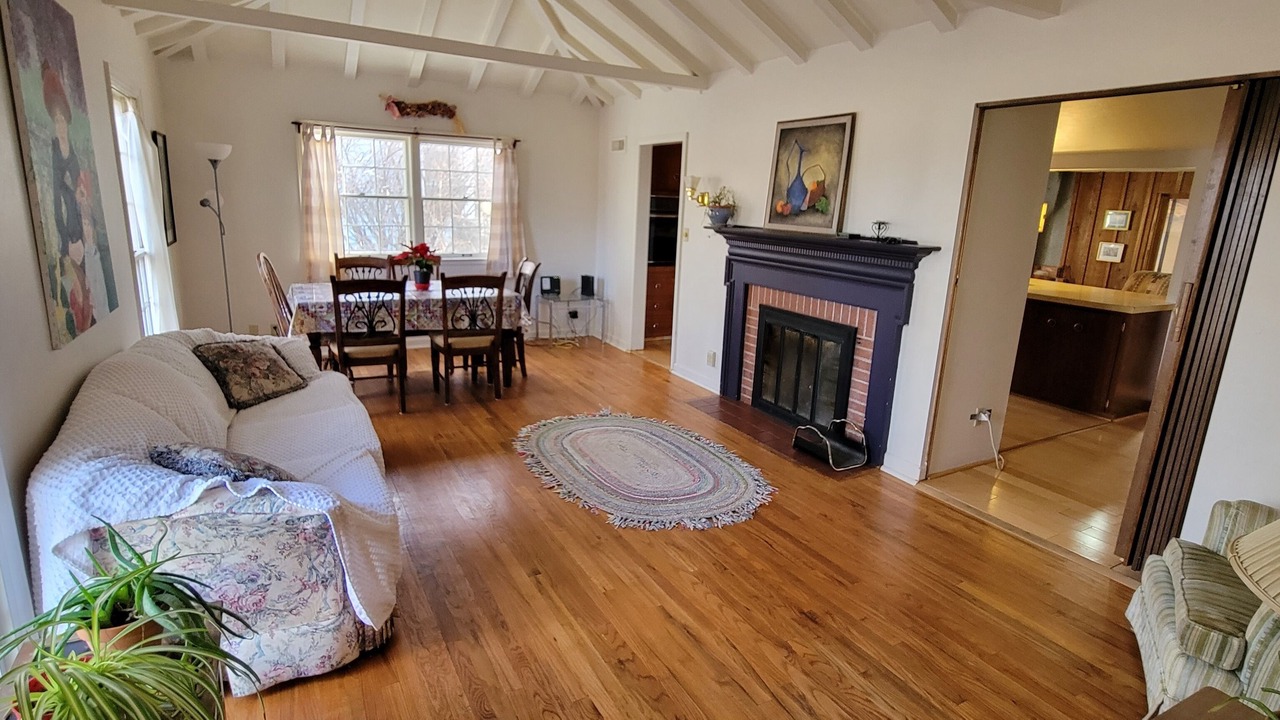 Photo of Livingroom in Laramie