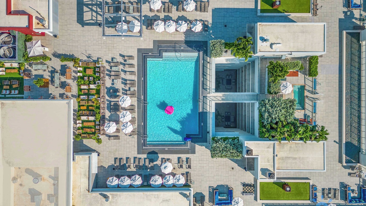 Photo of Outdoor in Hollywood