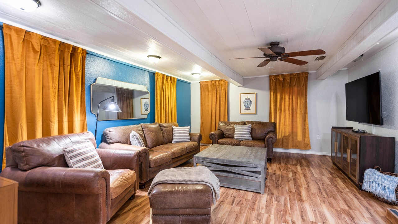 Photo of Livingroom in Odessa