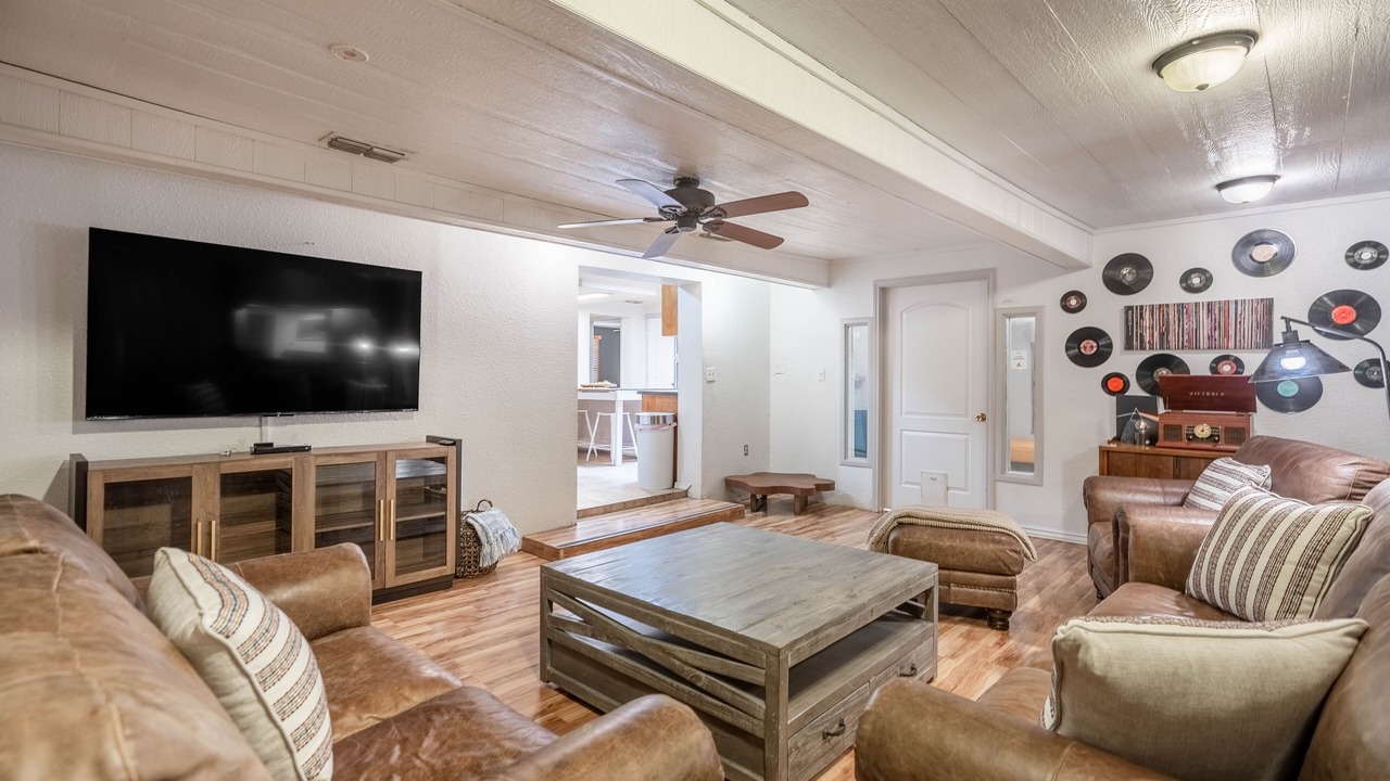 Photo of Livingroom in Odessa