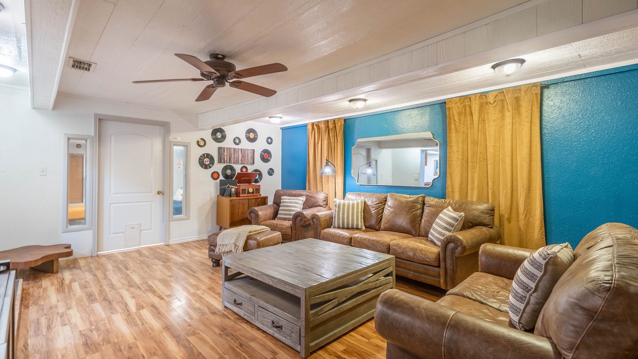 Photo of Livingroom in Odessa