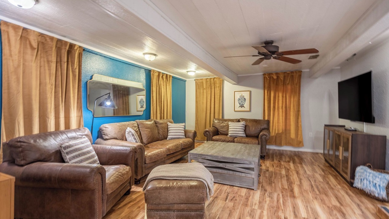 Photo of Livingroom in Odessa
