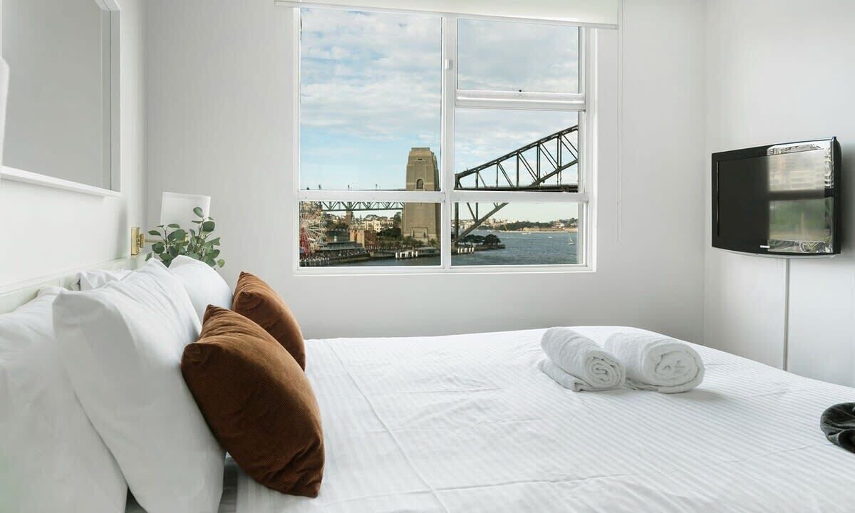 Photo of Others in McMahons Point