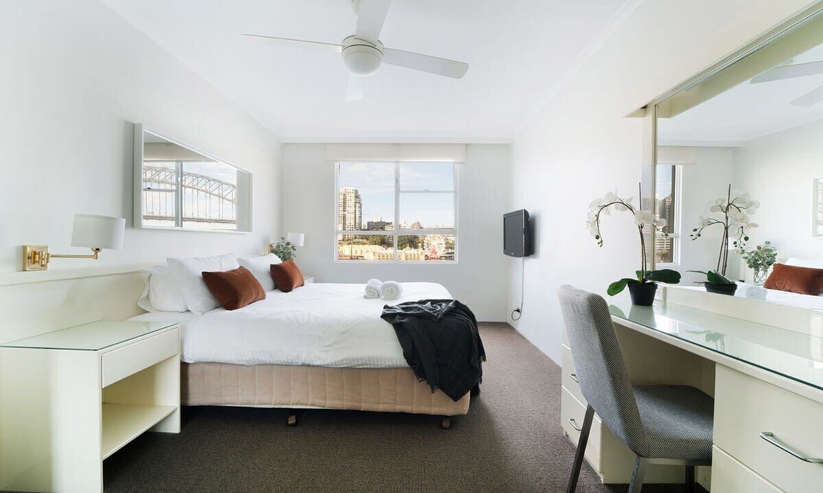 Photo of Others in McMahons Point