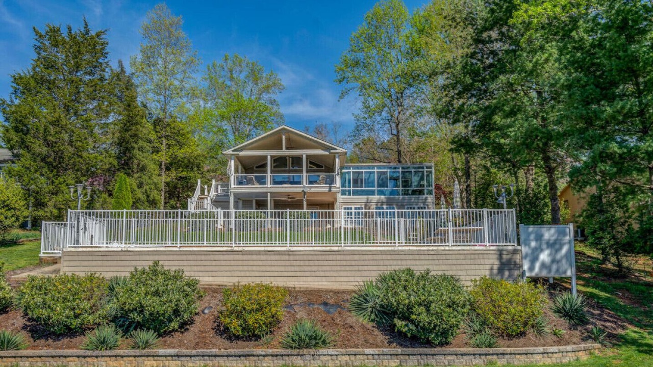 Photo of Outdoor in Moneta