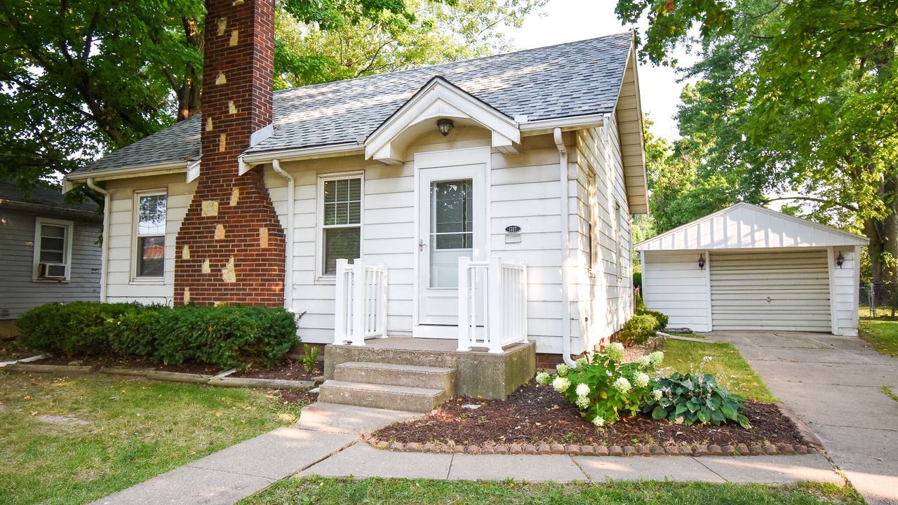 Photo of Outdoor in Peoria Heights