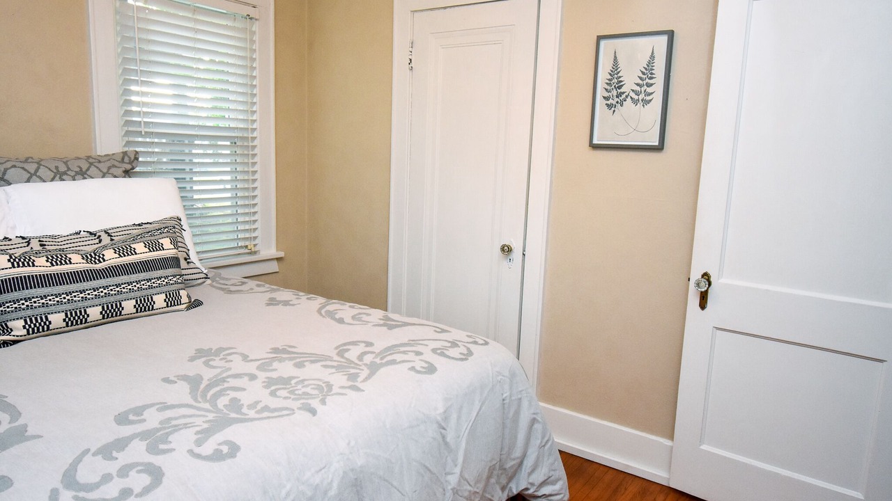 Photo of Bedroom in Peoria Heights