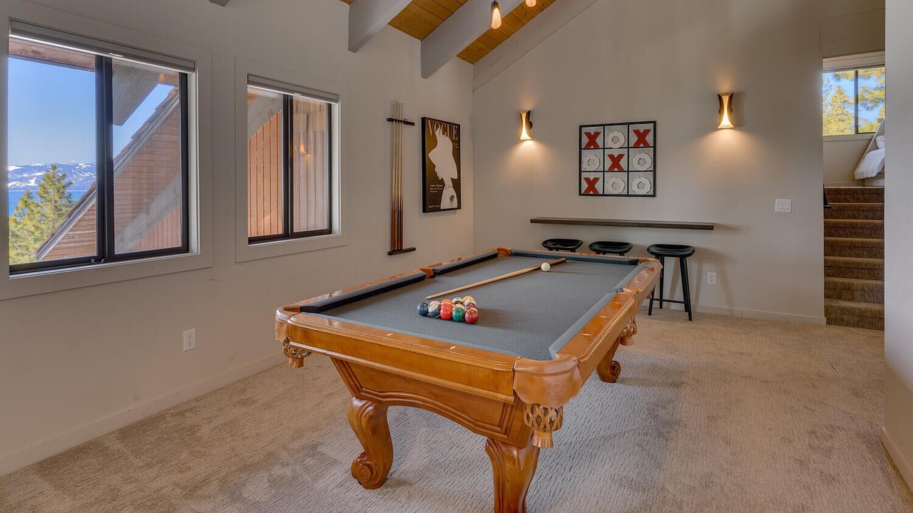Photo of Bedroom in Lake Forest