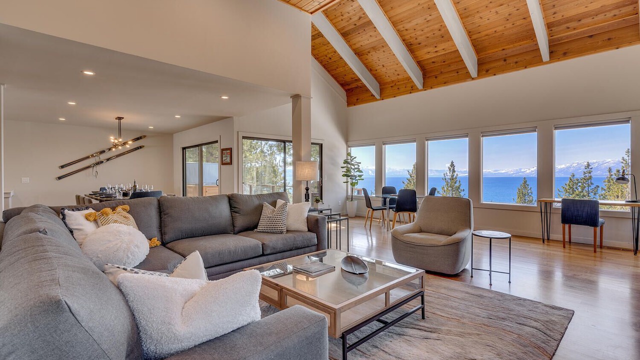 Photo of Livingroom in Lake Forest
