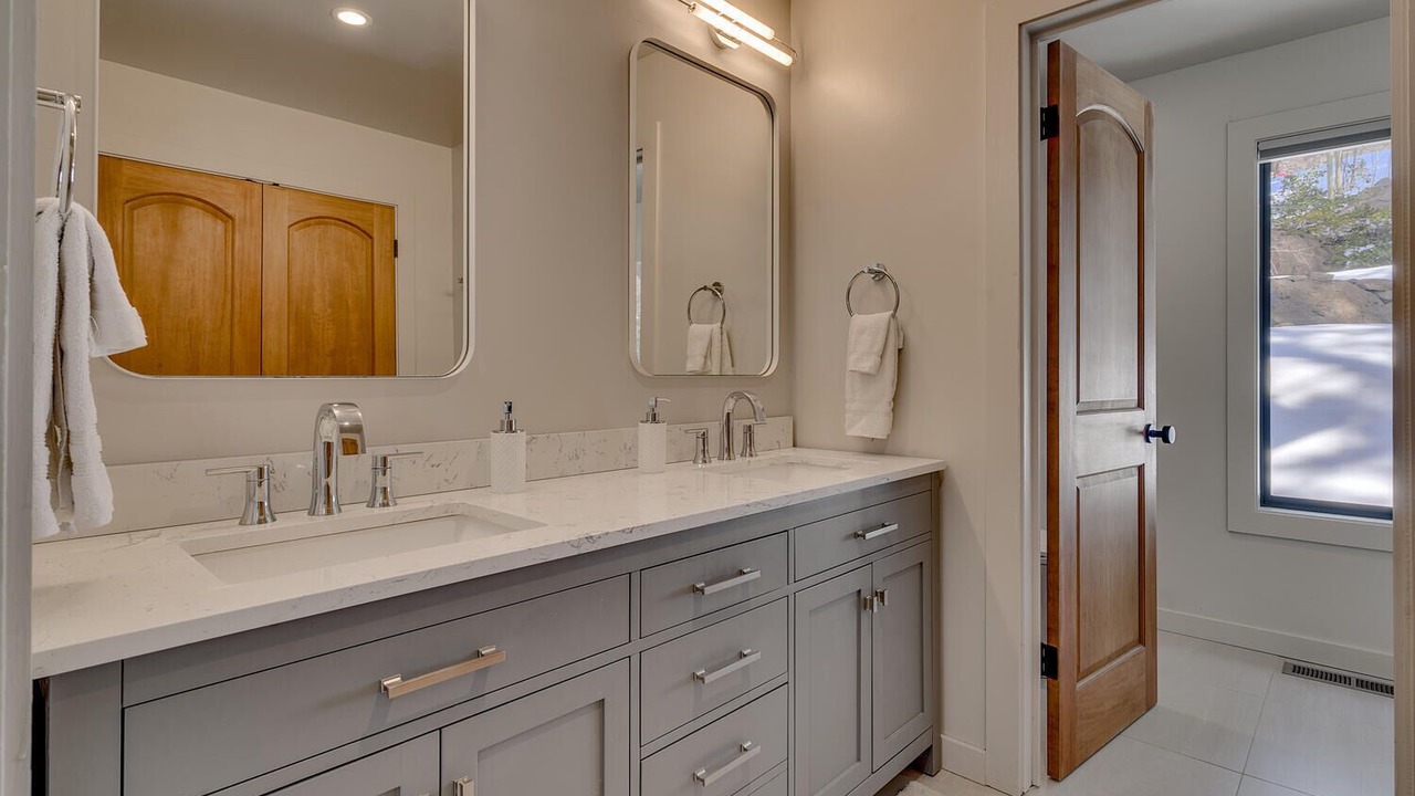 Photo of Bathroom in Lake Forest