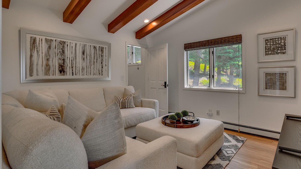 Photo of Livingroom in Kings Beach