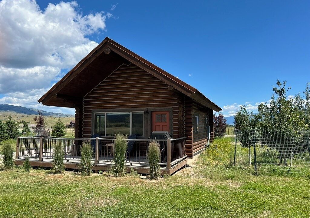 Photo of Outdoor in Pray