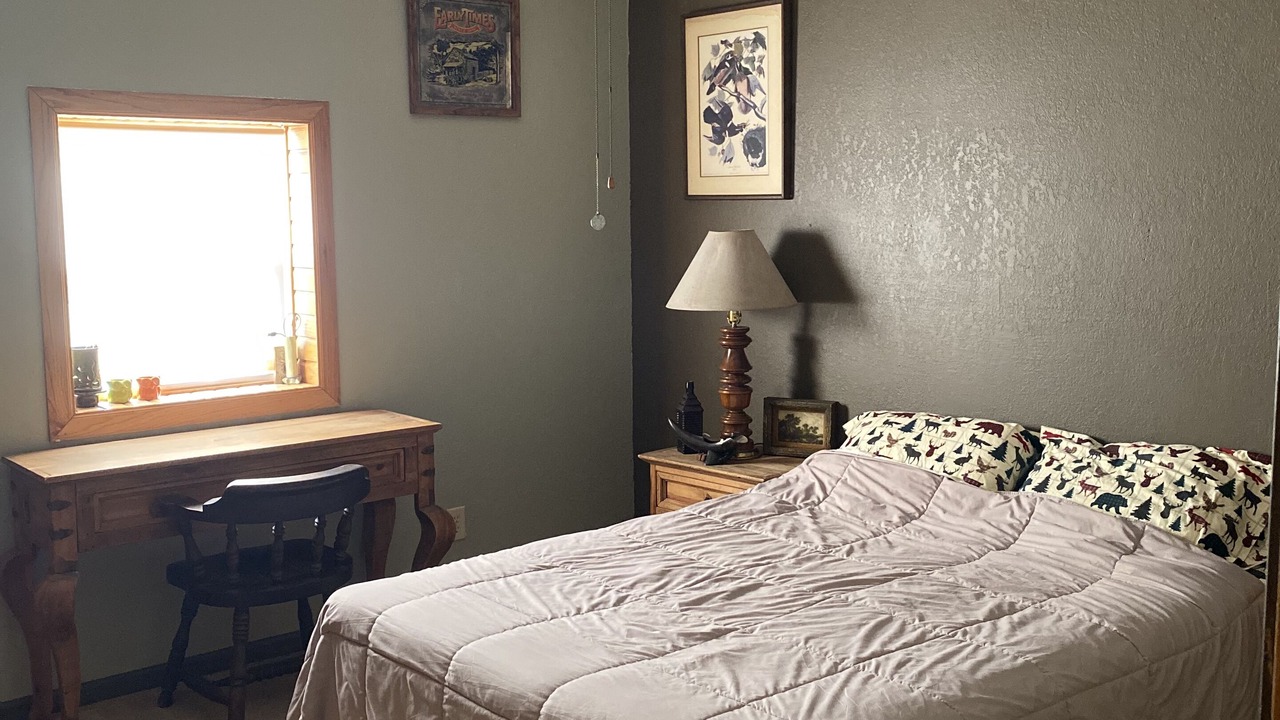 Photo of Bedroom in Lebo