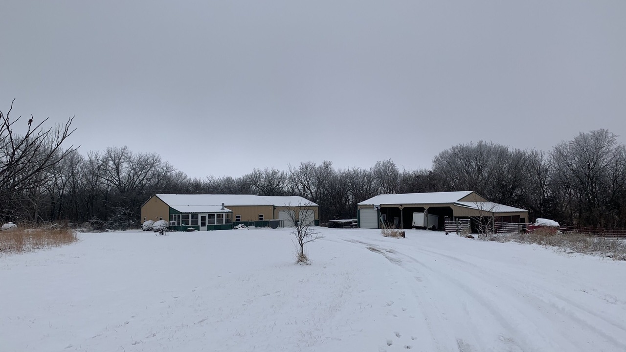 Photo of Outdoor in Lebo