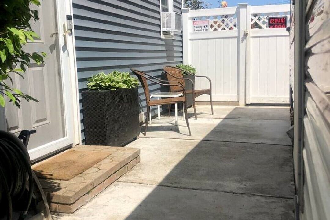Photo of Patio Balcony in West Babylon