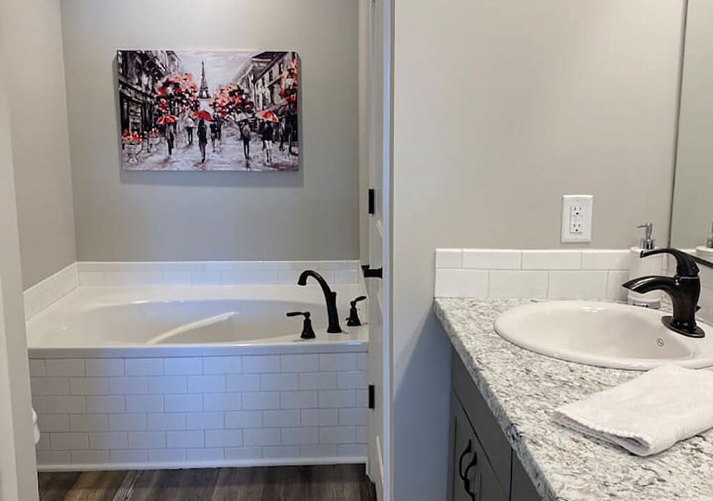 Photo of Bathroom in Ashley Oaks