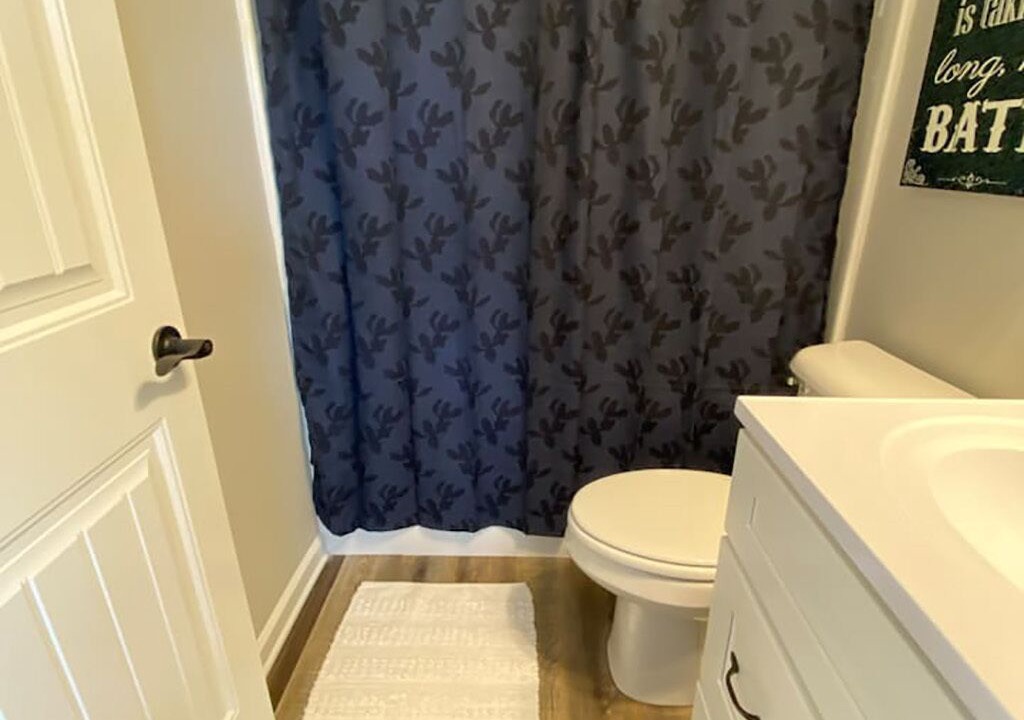 Photo of Bathroom in Ashley Oaks