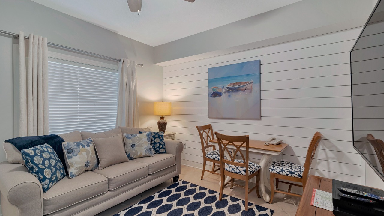 Photo of Livingroom in Orange Beach