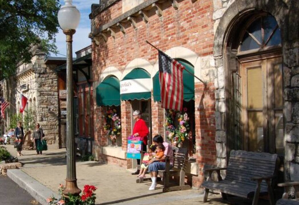 Photo of Others in Salado