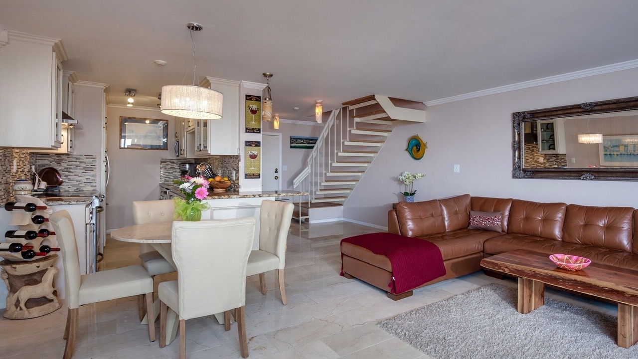 Photo of Livingroom in South Redondo