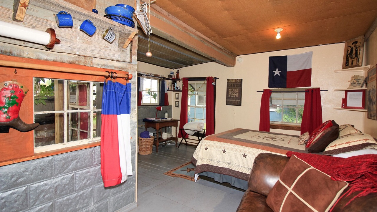 Photo of Bedroom in Bandera