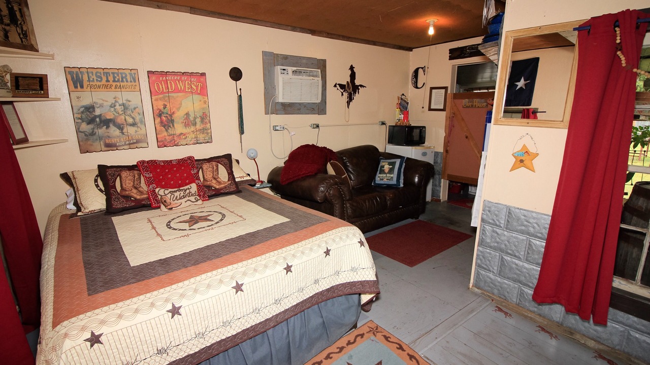 Photo of Bedroom in Bandera