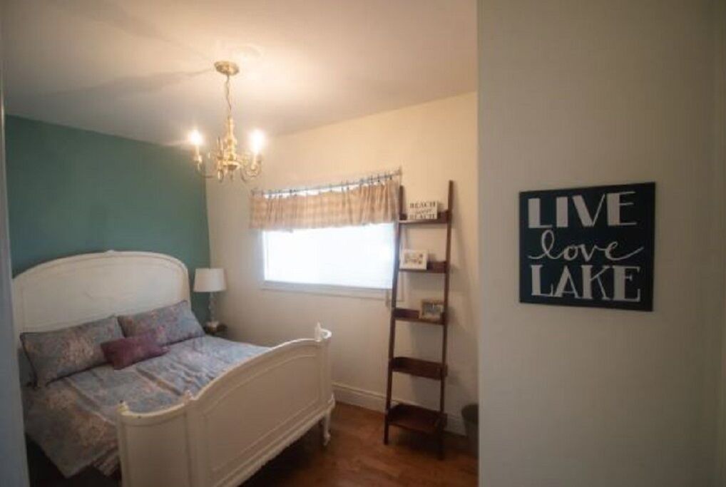 Photo of Bedroom in Crystal Beach